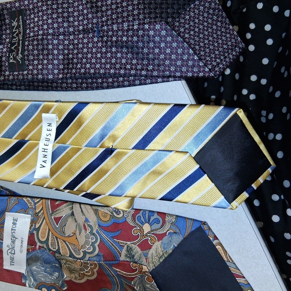 Van Heusen Blue and Yellow Silk Tie Accessories - Picture 2 of 6